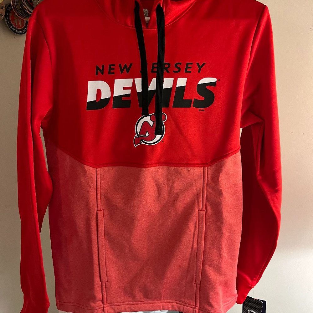 Men's New Jersey Devils Fanatics Branded Red Slash Attack Pullover Hoodie NWT